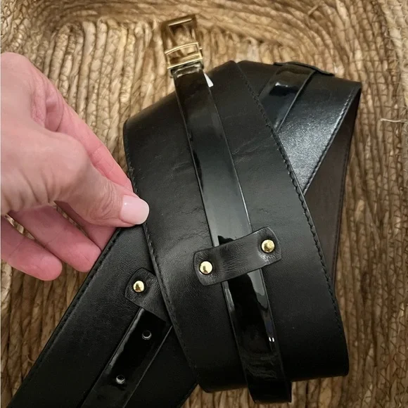 Stylish etcetera Black Leather Belt with Gold Buckle